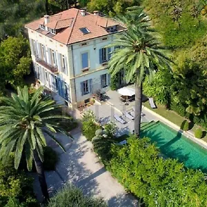 https://belle-epoque-villa-cannes-pool-garden-walk-to-beaches-shops.fr-provencehotel.com