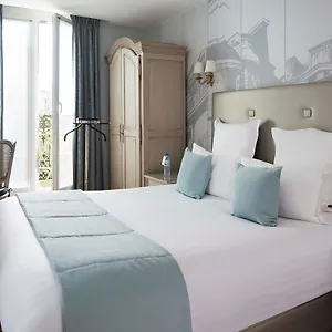 Plaza Elysees Hotel Parijs